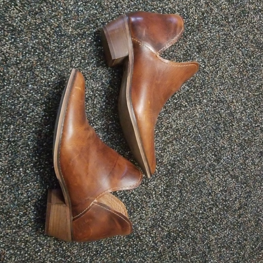 Steve Madden Leather Booties